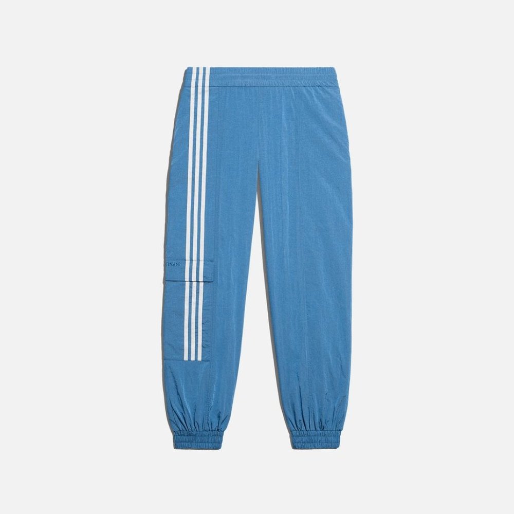Seller photo, Poshmark